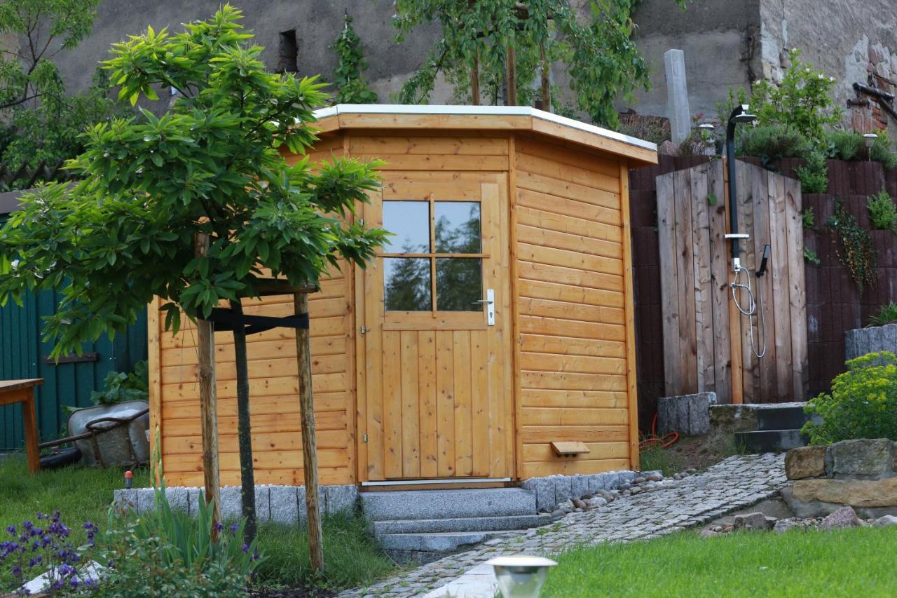 Ferienhof Graefe - 3-Seiten Hof Mit Grossem Garten, Pool & Sauna Meißen Esterno foto